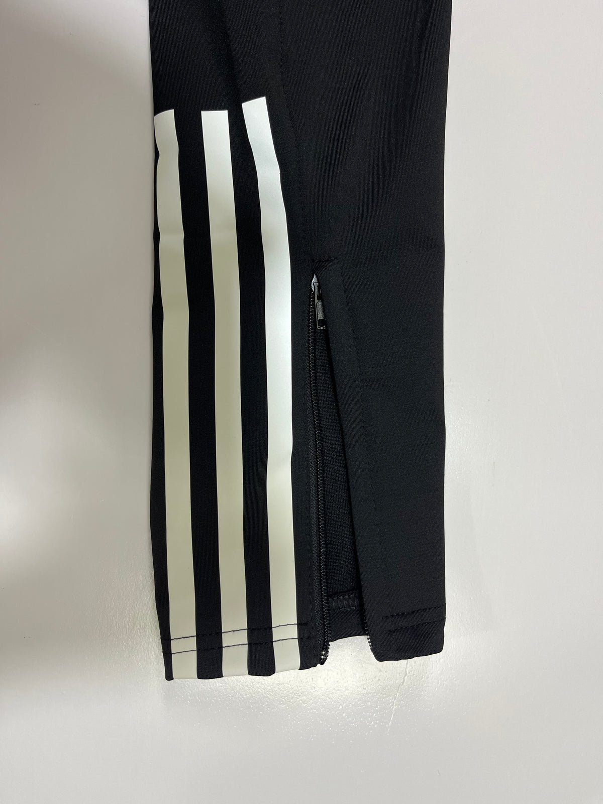 BUZO ADIDAS