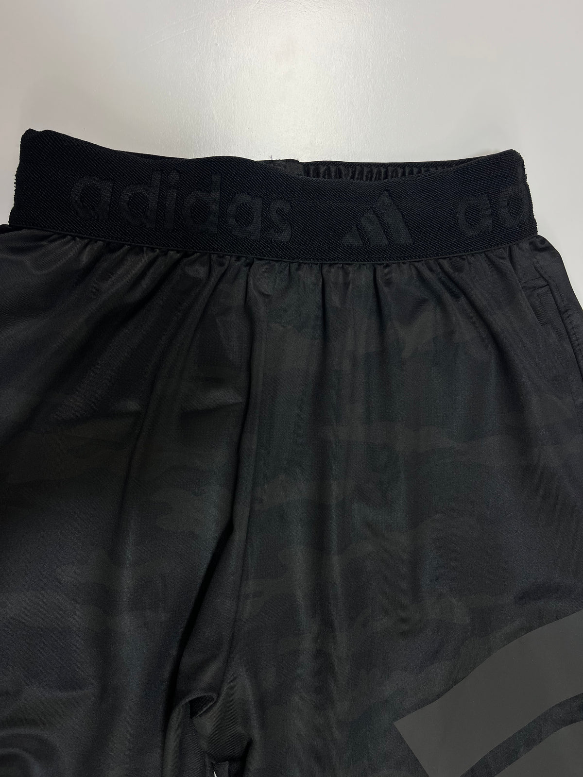 BUZO ADIDAS