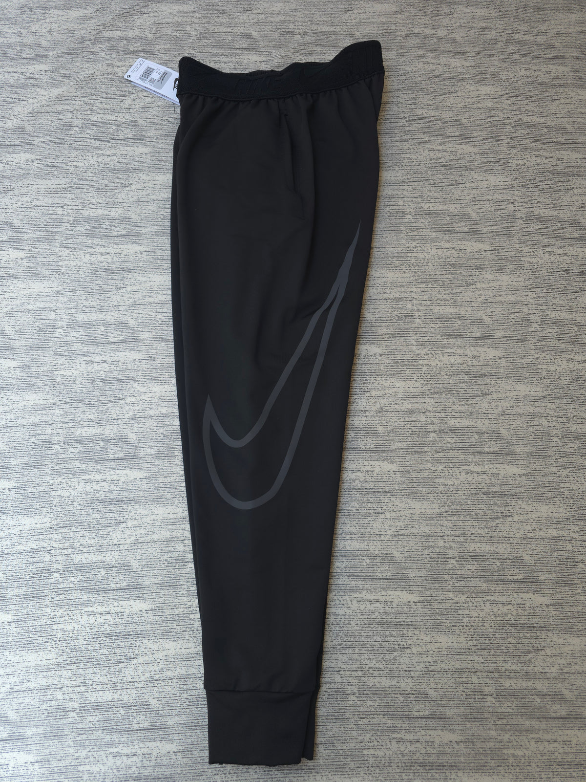 BUZO NIKE / HOMBRE