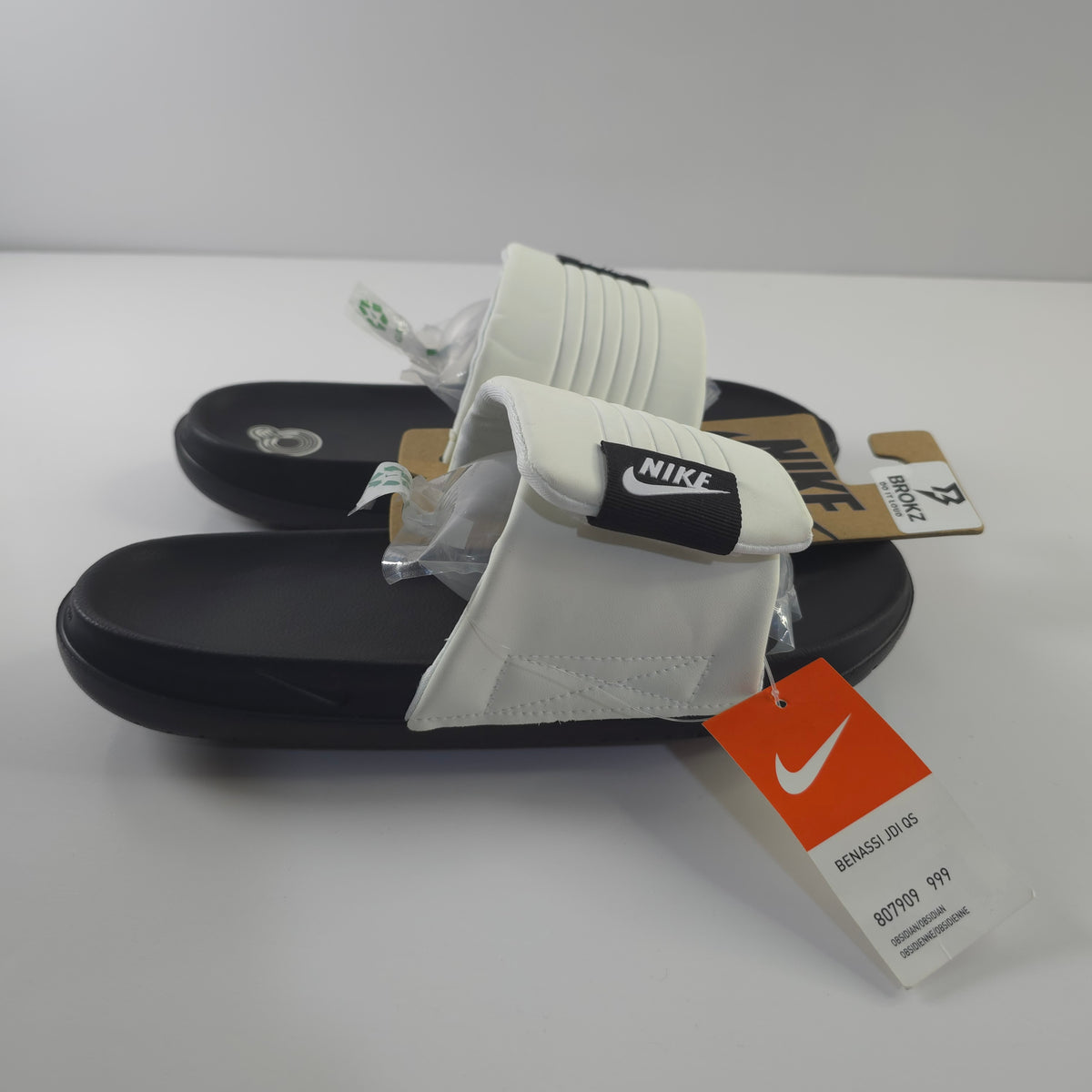 SANDALIAS NIKE  OFFCOURT ADJUST