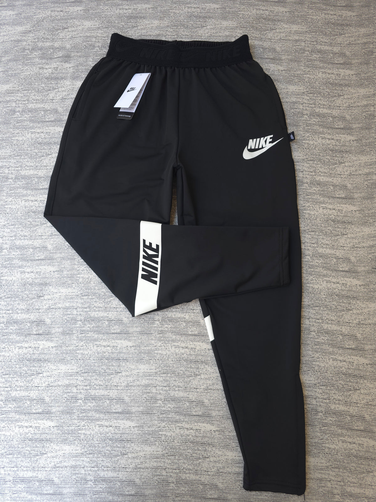 BUZO NIKE  / HOMBRE