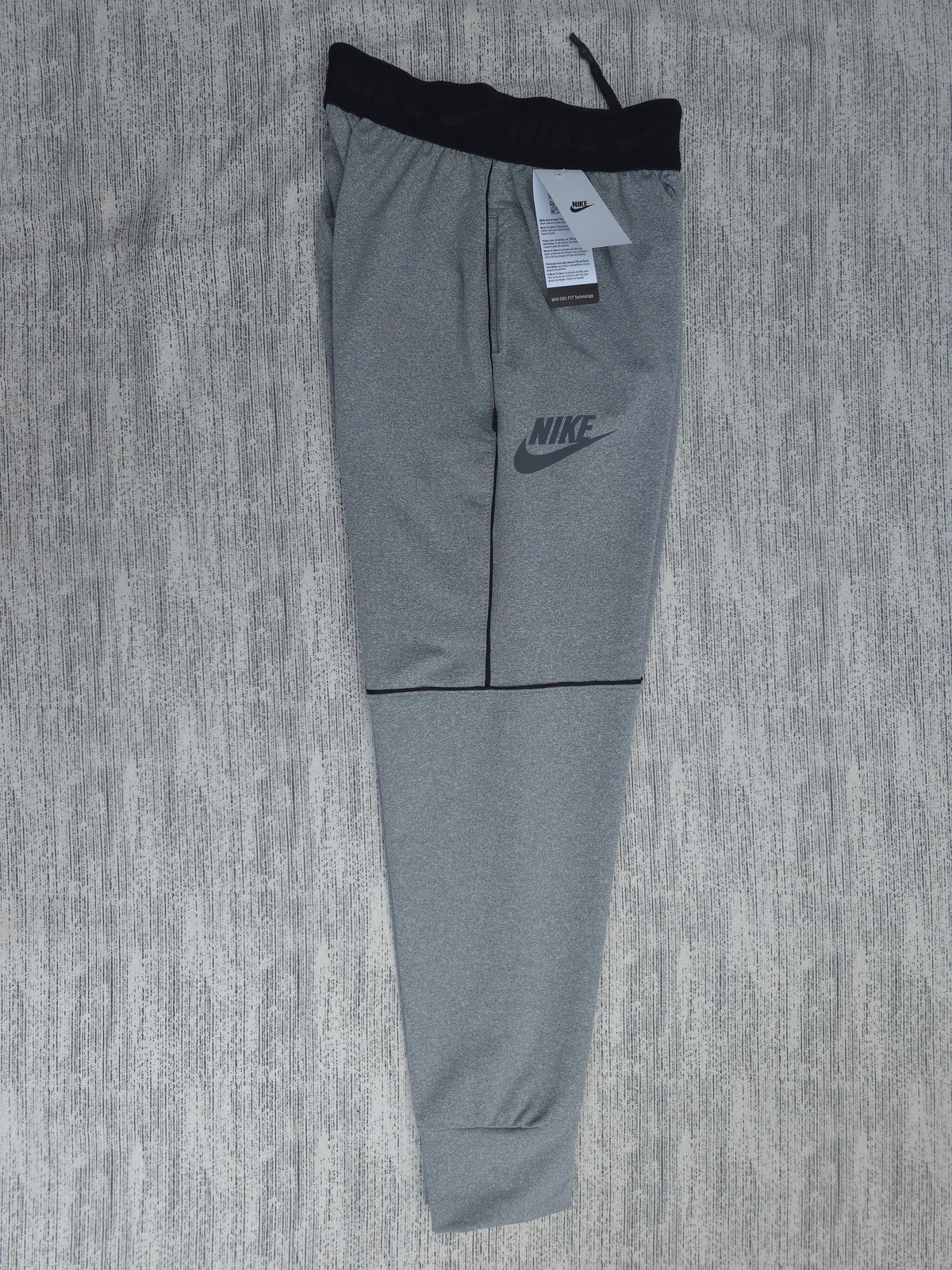BUZO NIKE / HOMBRE