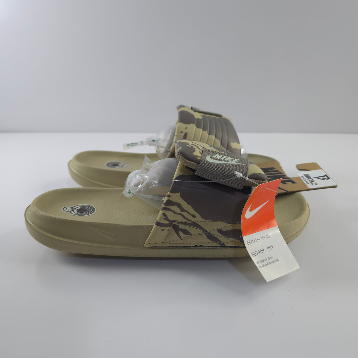 SANDALIAS NIKE  OFFCOURT ADJUST