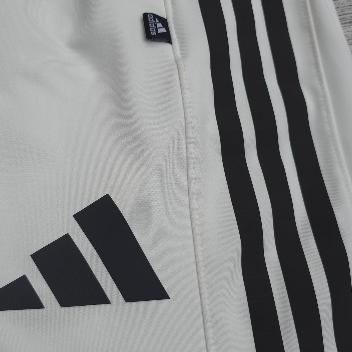 SHORT ADIDAS / HOMBRE