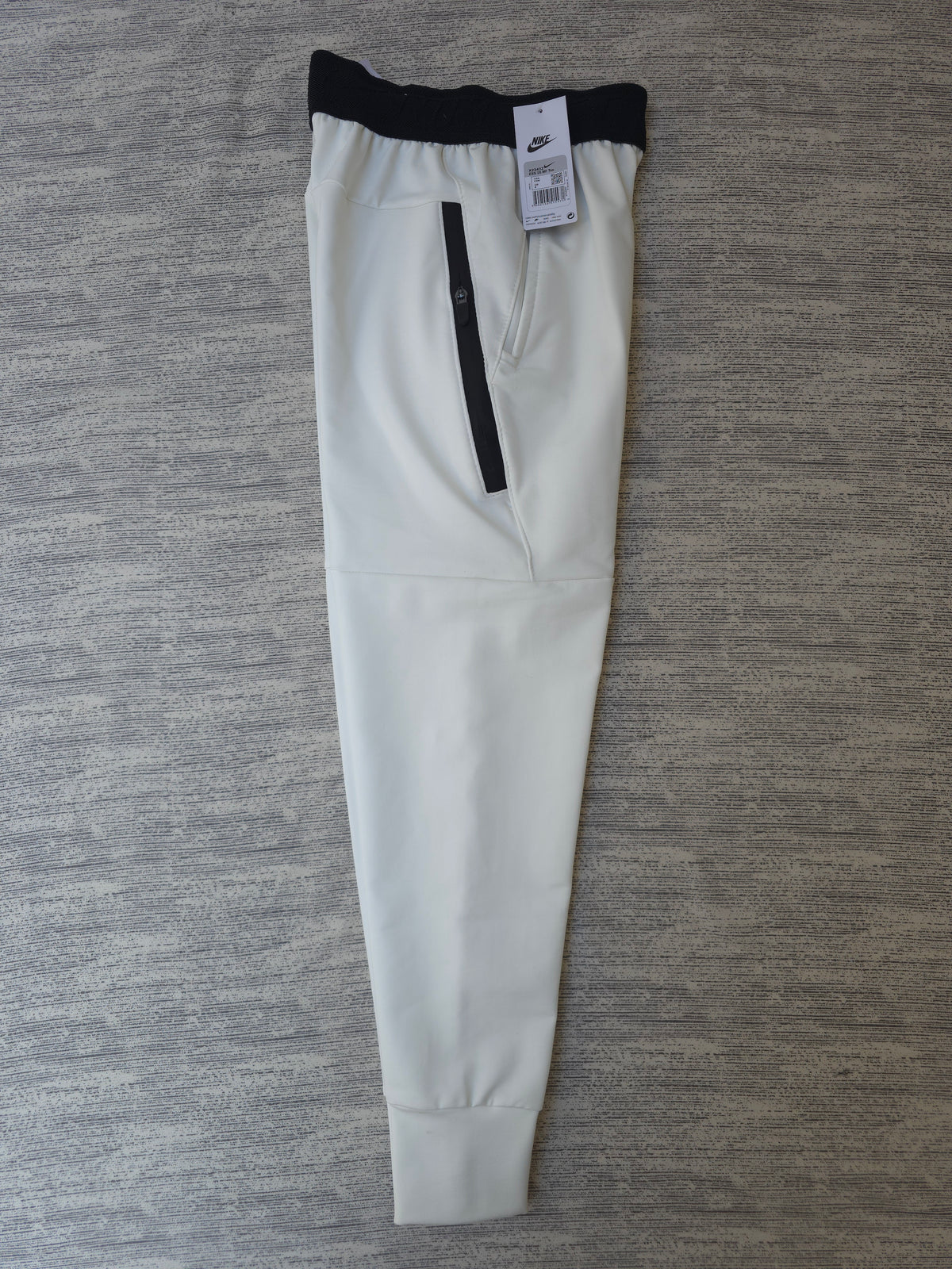 BUZO NIKE / HOMBRE