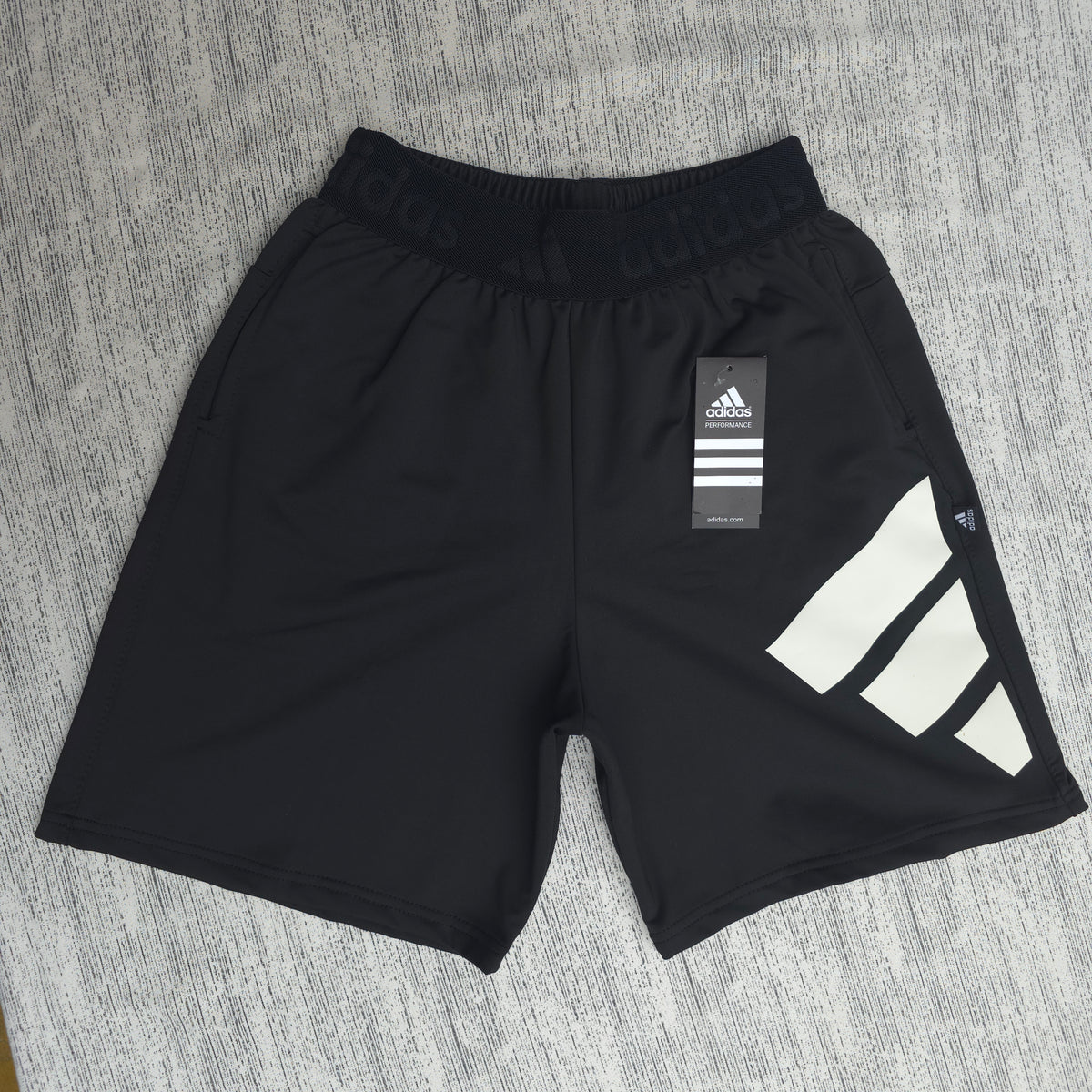 SHORT ADIDAS / HOMBRE