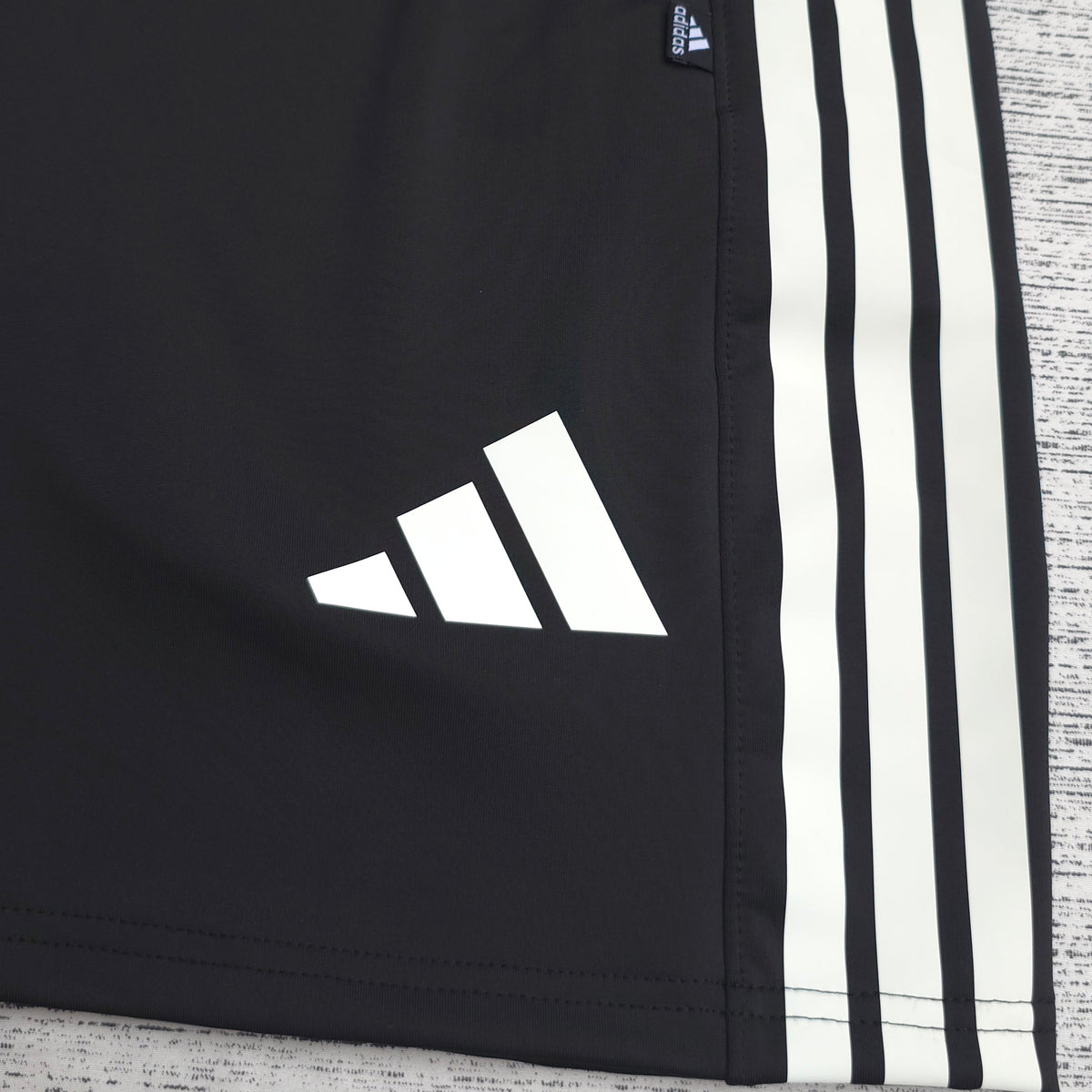 SHORT ADIDAS / HOMBRE