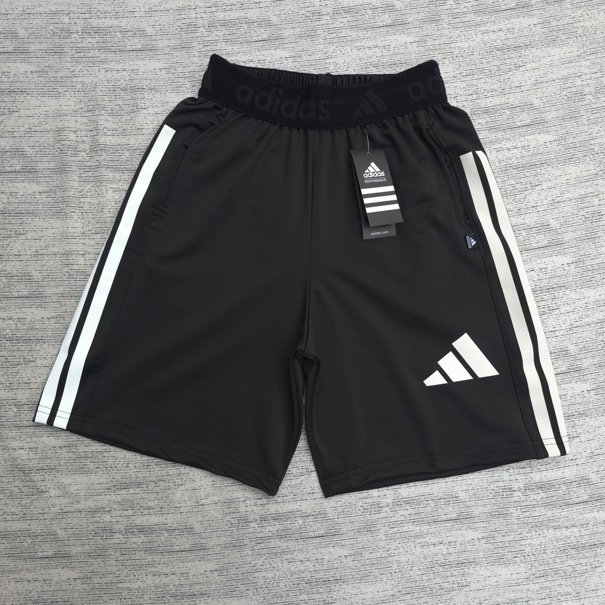 SHORT ADIDAS / HOMBRE