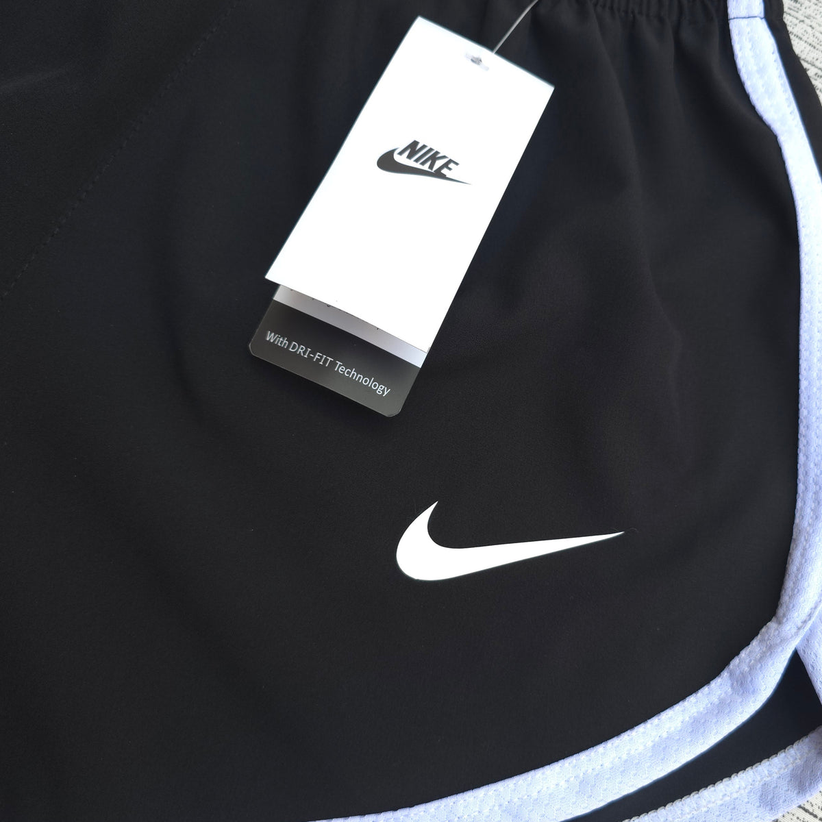 SHORT RUNNING / NIKE / DAMA