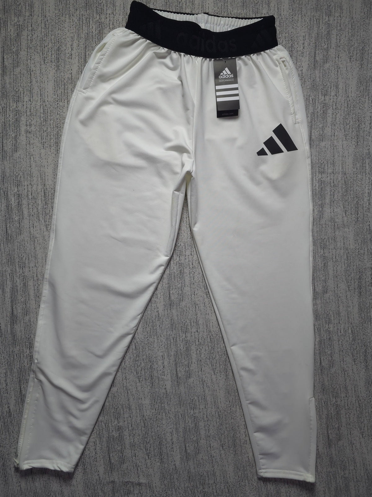 BUZO ADIDAS