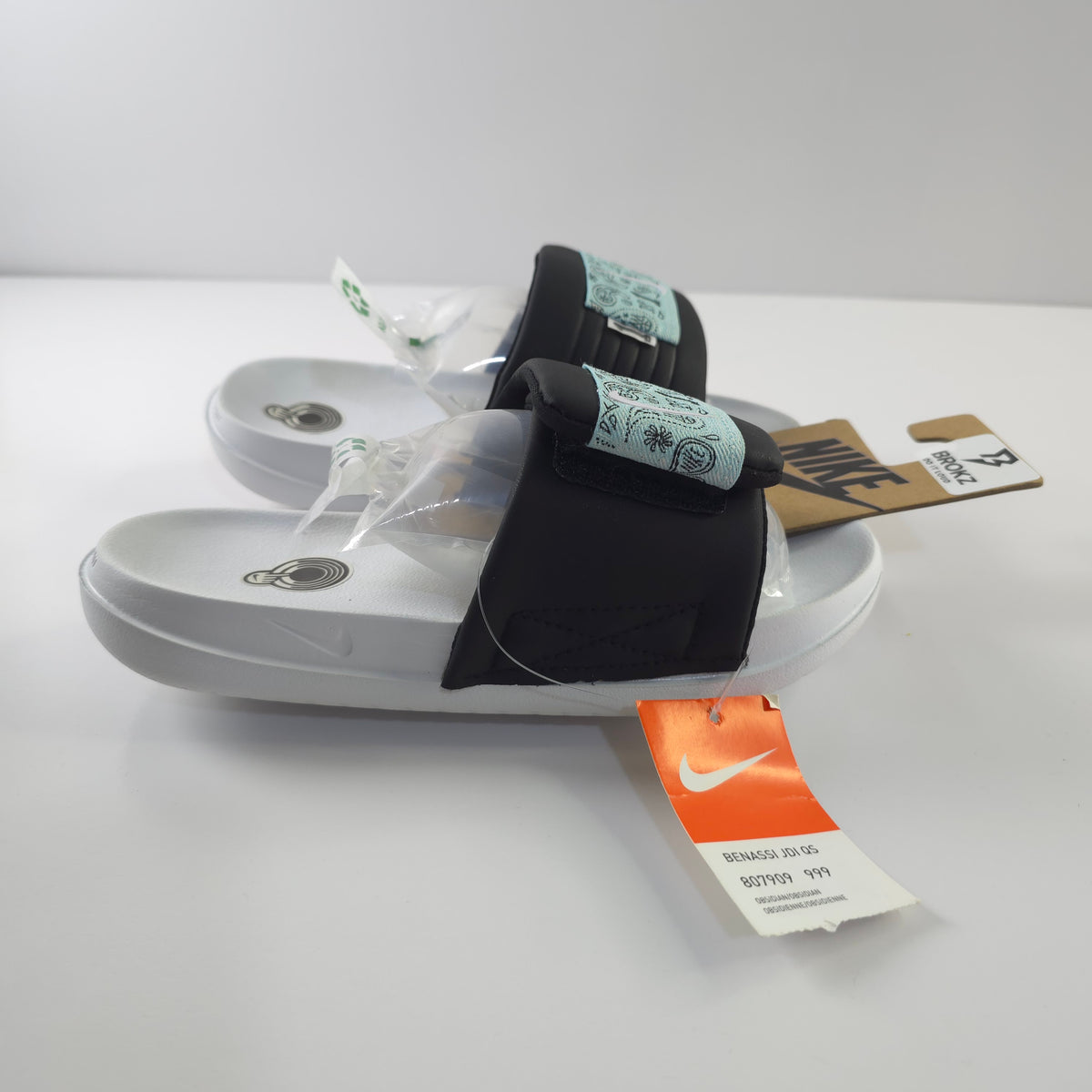 SANDALIAS NIKE  OFFCOURT ADJUST